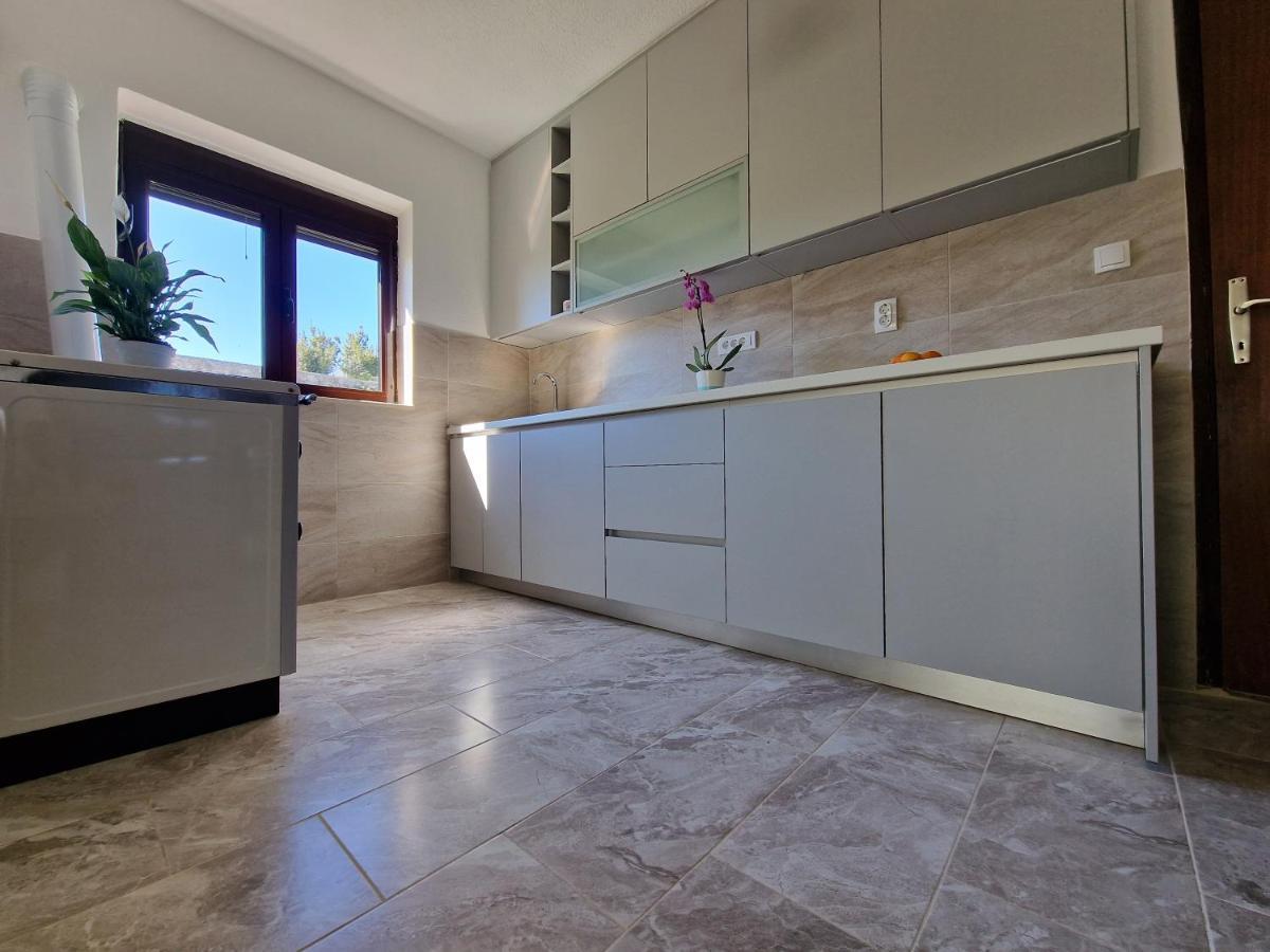 Apartment Dragovic 울친 외부 사진
